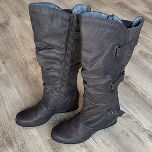 BareTraps Dark Gray knee high Quibella boots